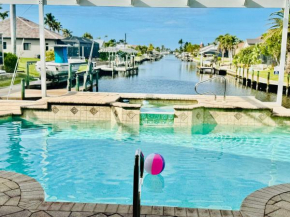 Waterfront Bliss Retreat Sailboat Access and Heated Pool